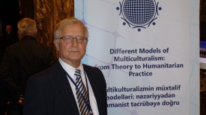 Istorikas Algimantas Liekis - Baku Tarptautinio Humanitarinio Forumo lekcijoje.